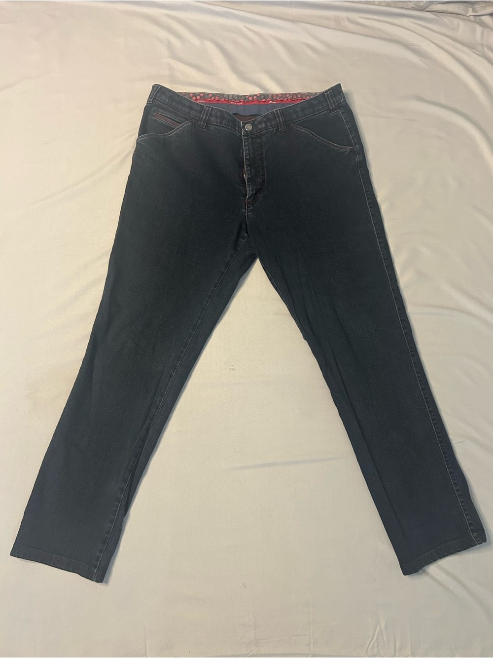 Meyer Europa Mens Premium Dark Wash Jeans – Made in Italy – Modern Comfort Denim
